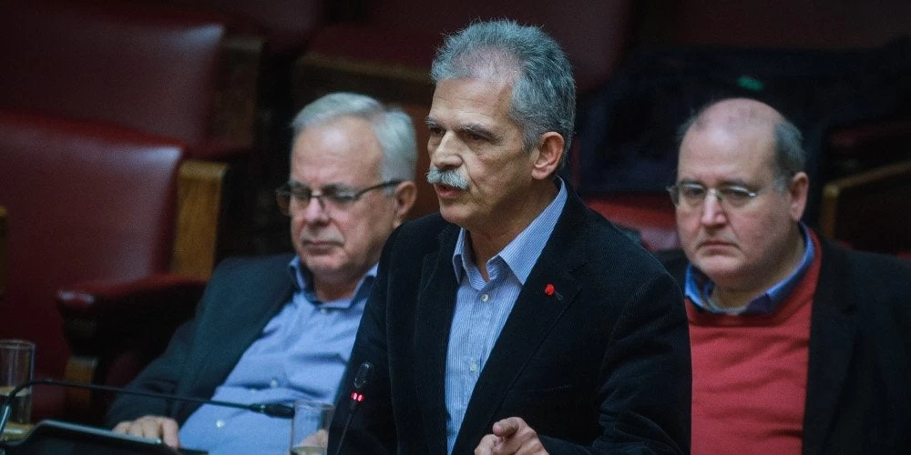 Ένας ντελιβεράς έστειλε τους πυροτεχνουργούς στο σπίτι του Δανέλλη